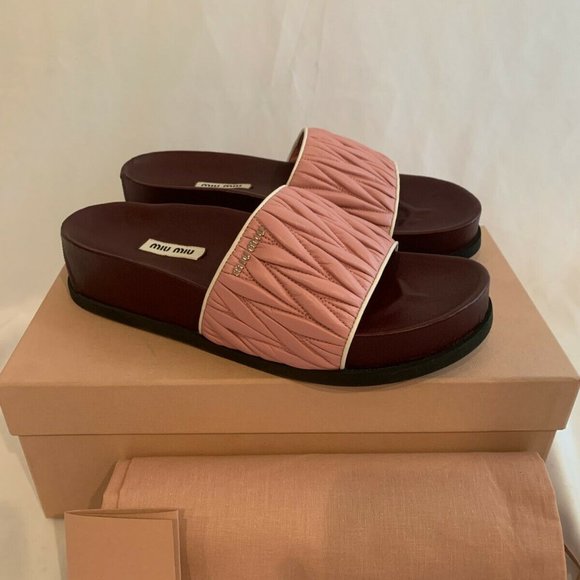 Miu Miu Calzature Donna Matelasse Slides Sandals ROSA NEW Size 37.5 (US 7.5)